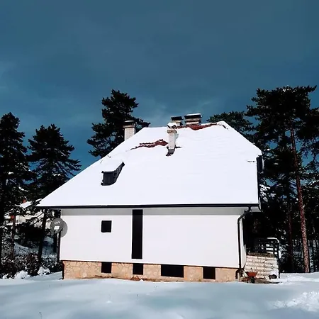Kuca 1a, Kaluderske Bare, Tara Villa
