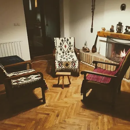 Villa Kuca 1a, Kaluderske Bare, Tara