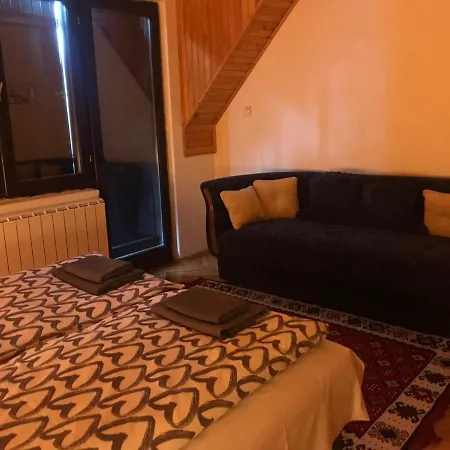 Kuca 1a, Kaluderske Bare, Tara 빌라